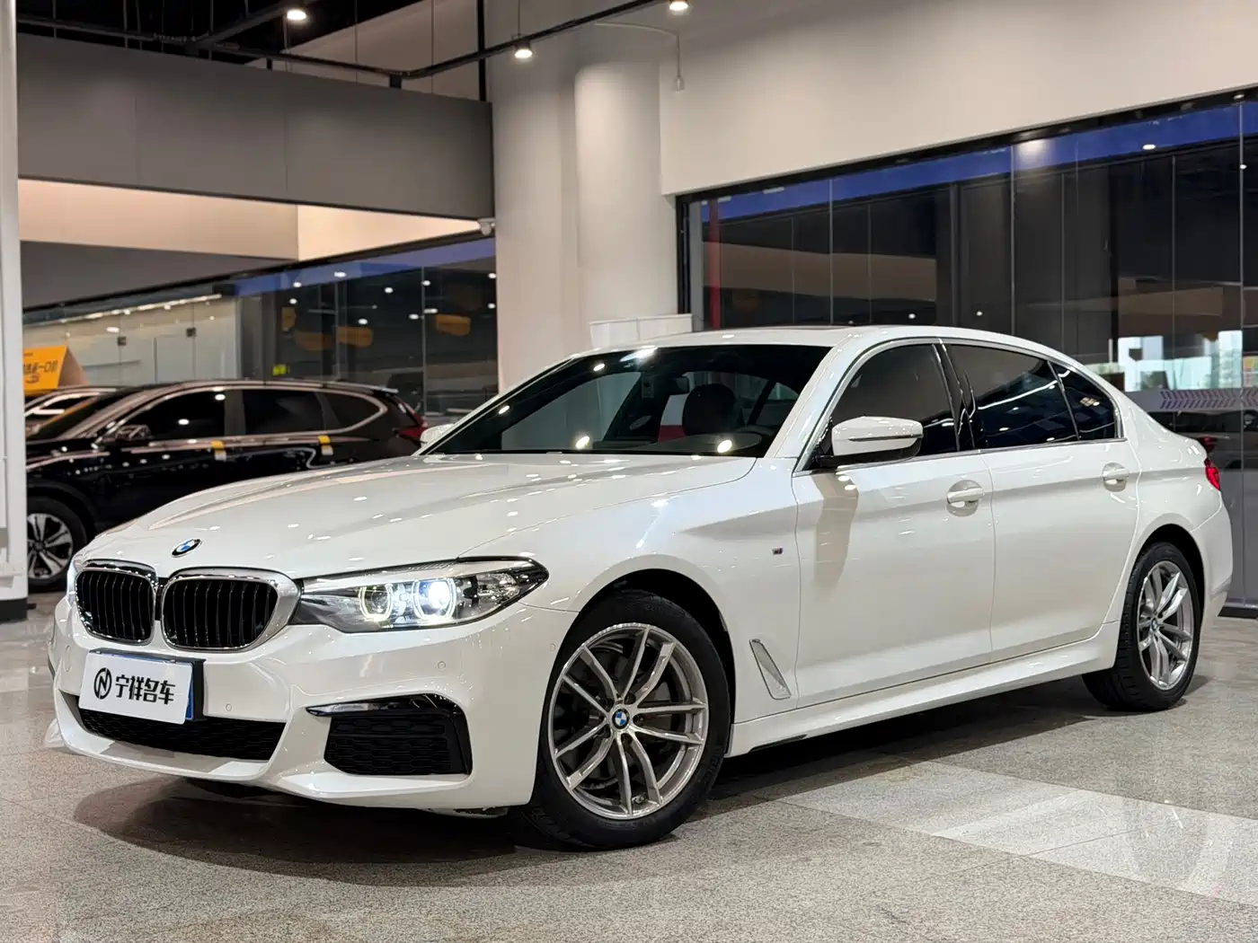 BMW 5 Series 2020 525Li M Sport Package