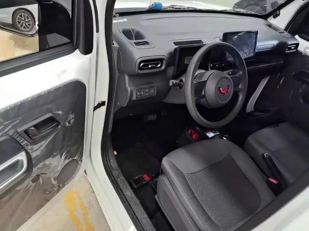Wuling Motors Wuling Zhiguang NEV 2026 2025 Model Comfort