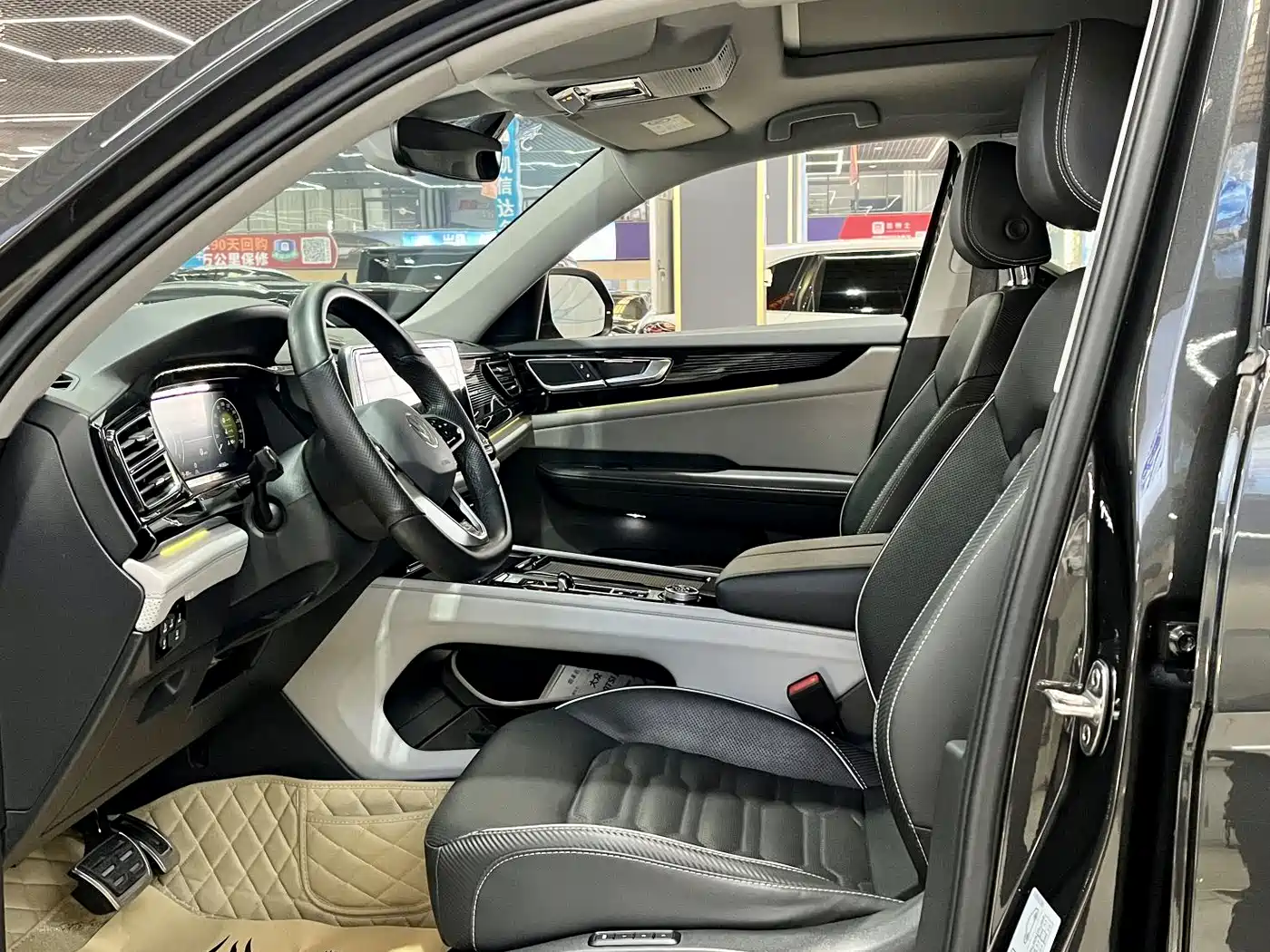 Volkswagen Teramont 2022 Teramont X 380TSI 4MOTION Midnight Limited Edition фото 10