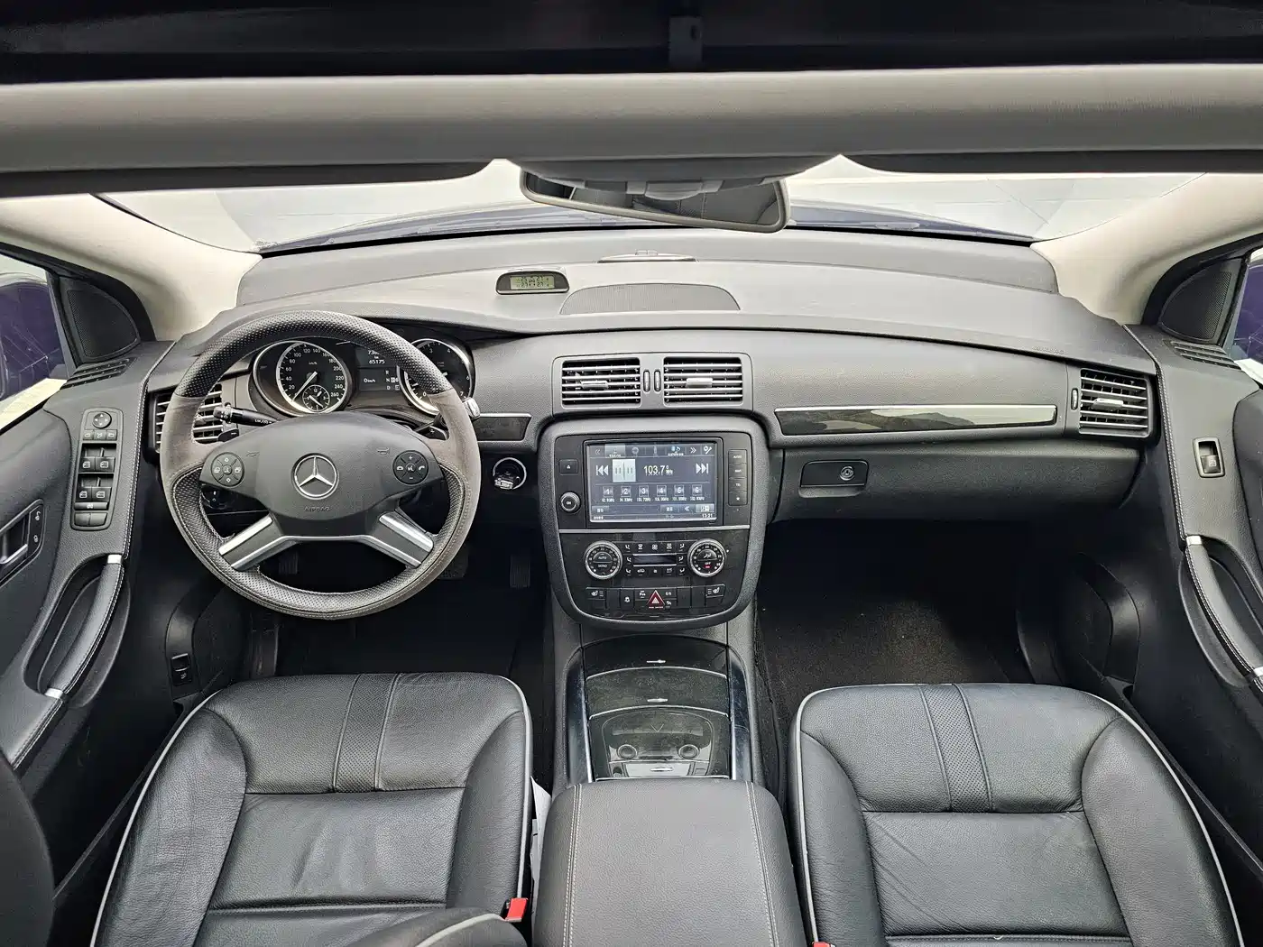 Mercedes-Benz R-Class 2017 R 320 4MATIC Business Collector's Edition фото 12