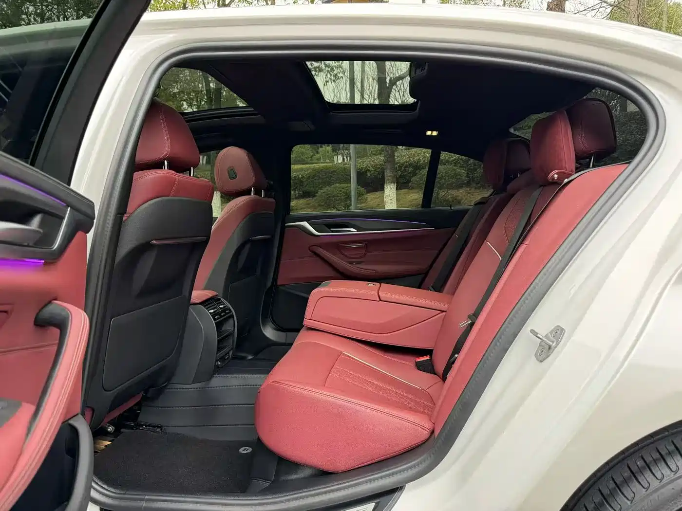 BMW 5 Series 2023 530Li Leading M Sport Package фото 5