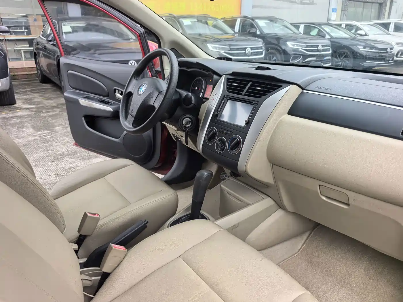 Venucia R50 2014 2013 1.6L Automatic Beidou Navigation