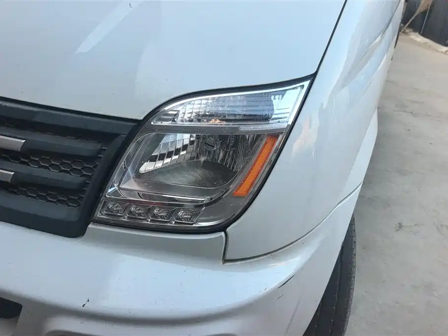 SAIC MAXUS XINTU V80