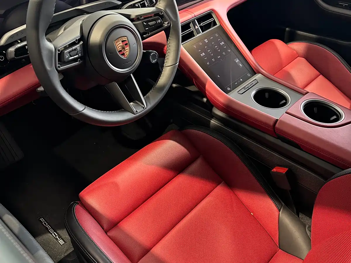 Porsche Taycan 2026 Taycan 4 фото 3