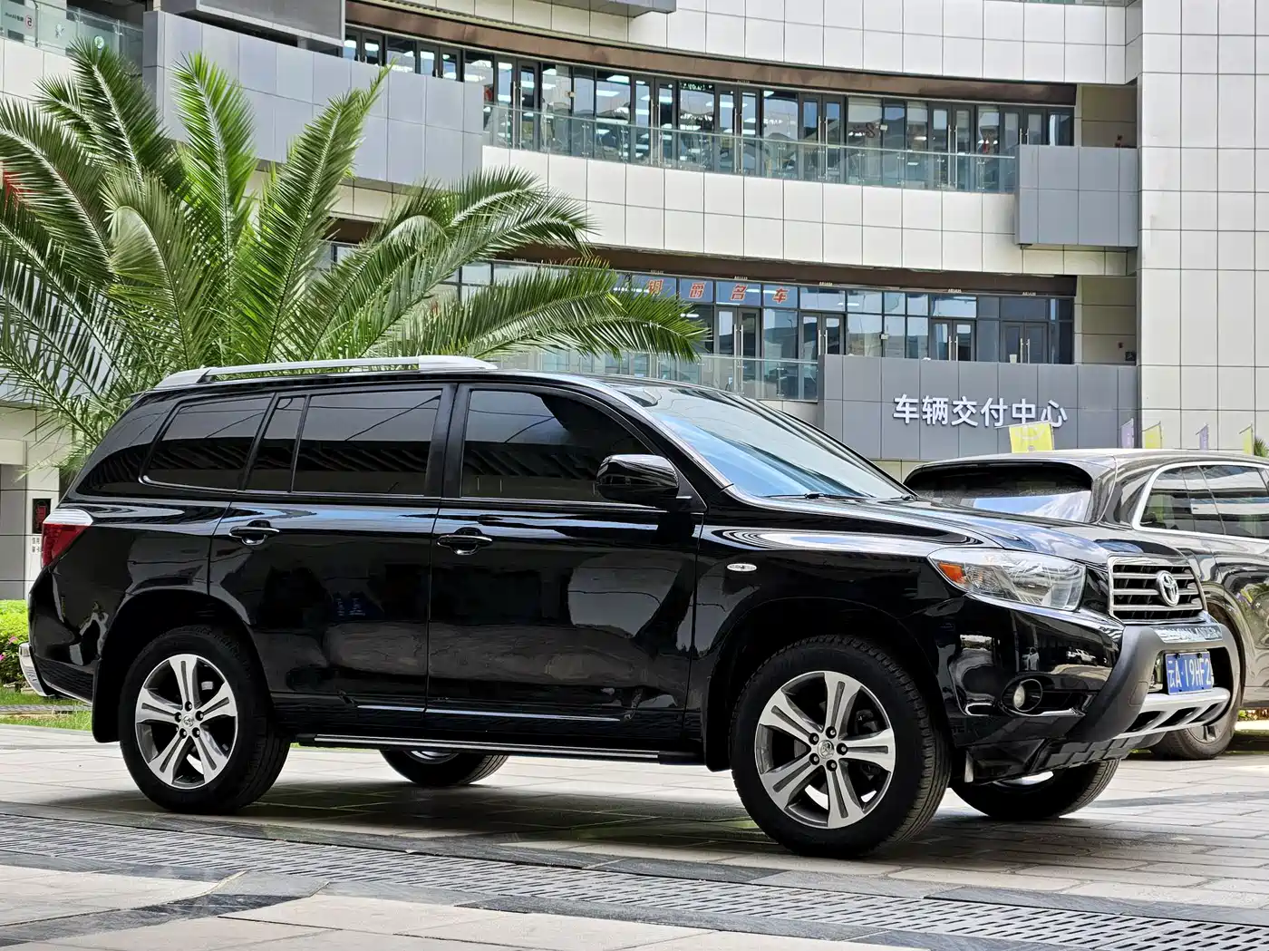 Toyota Highlander 2009 3.5L 4WD 7-seater Luxury Edition фото 3
