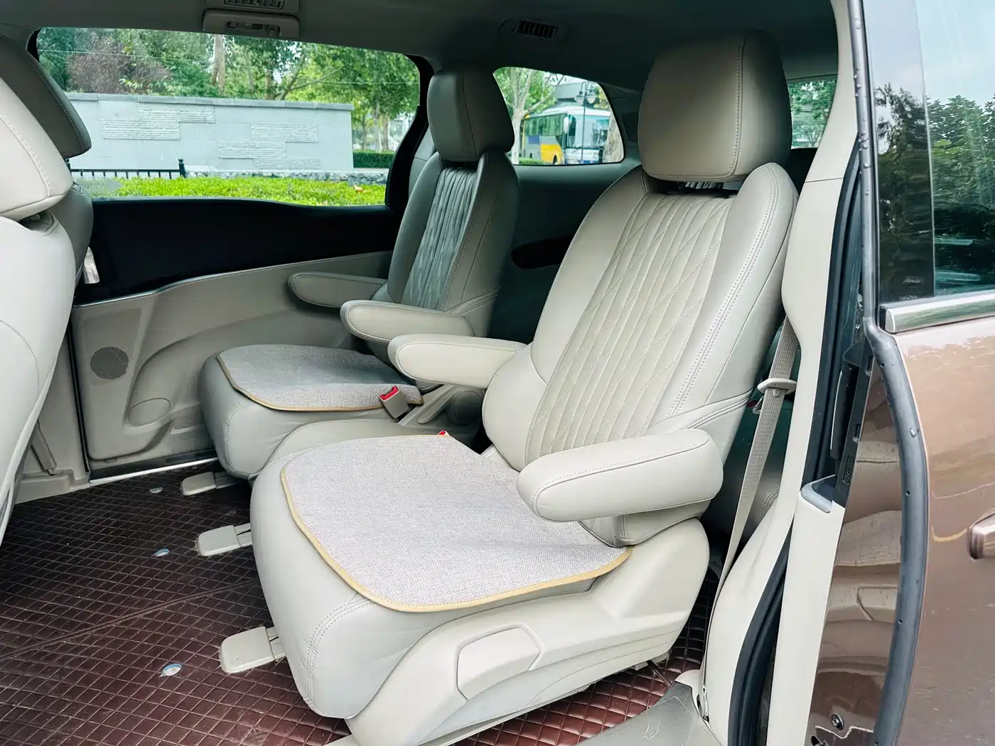 Buick GL8 2021 Land Business Class 652T Luxury фото 14