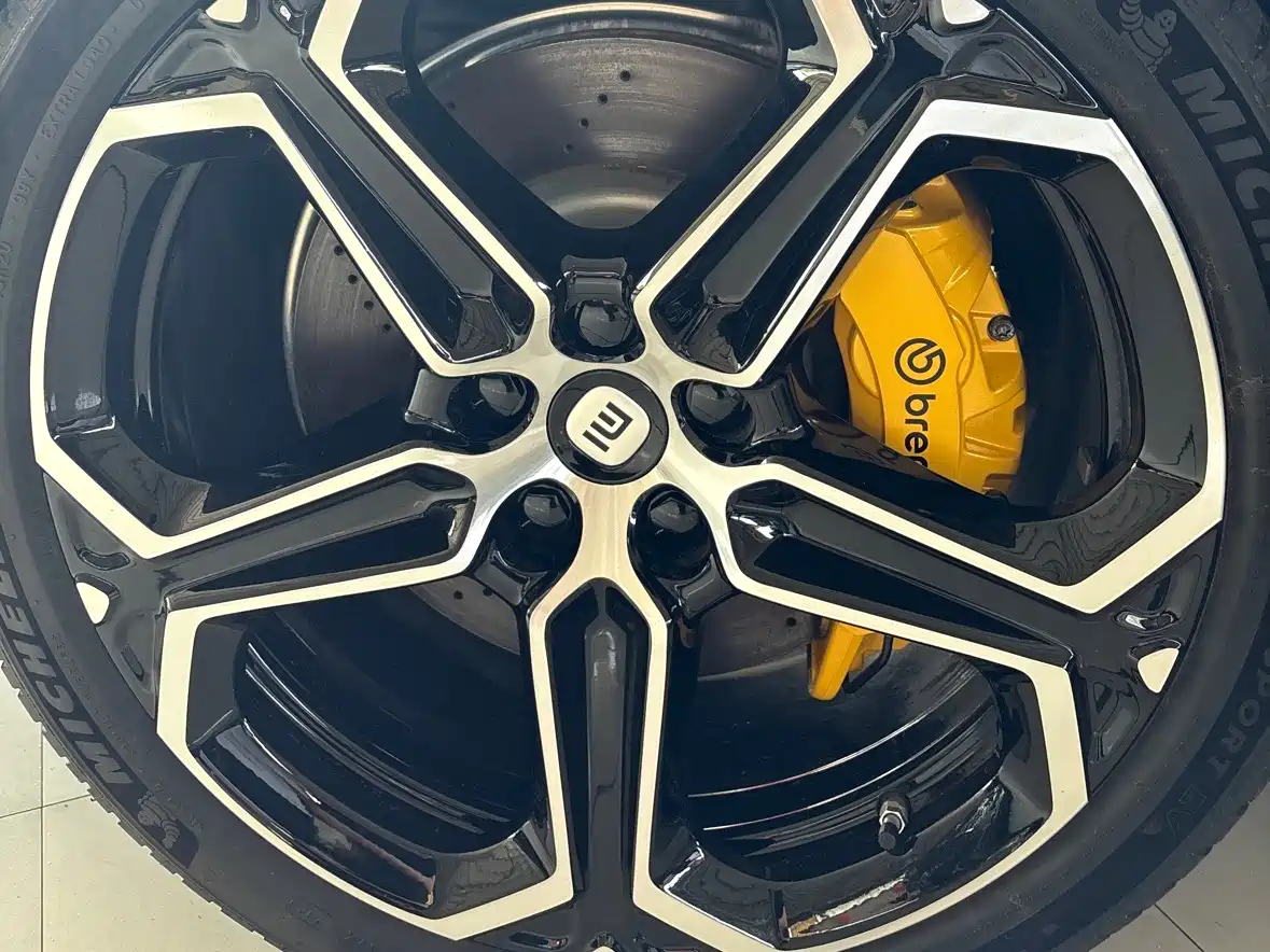 XIAOMI CAR XIAOMI SU7