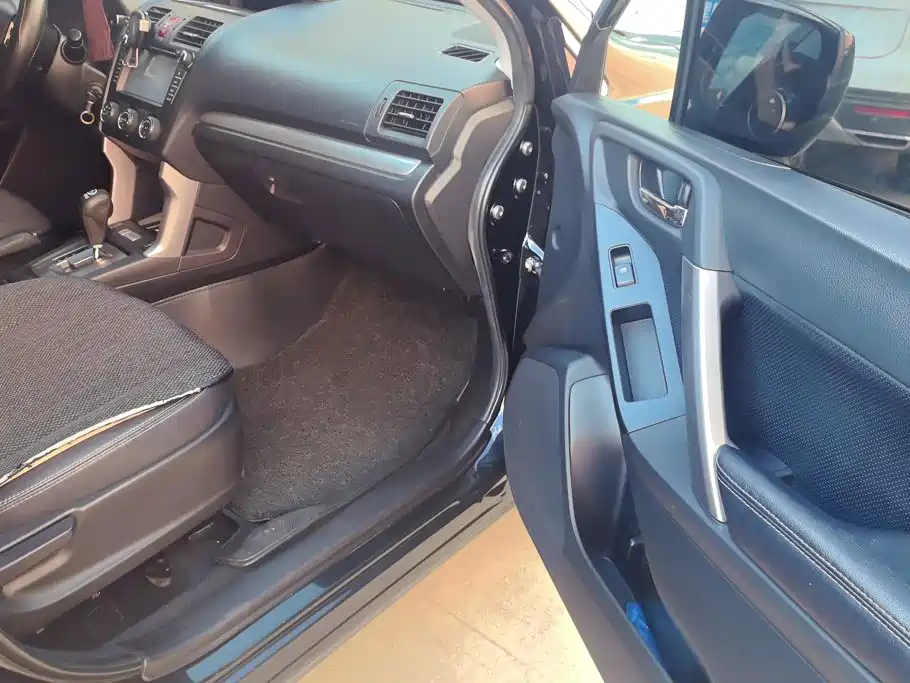 Фото 8 - Subaru Forester