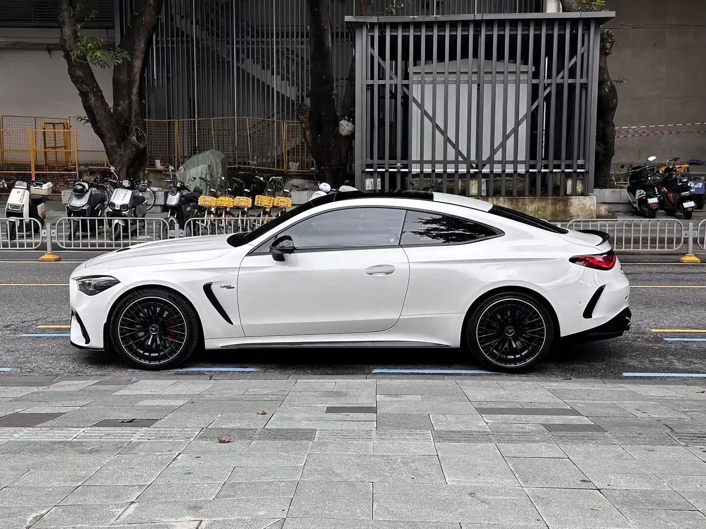 Mercedes-Benz Mercedes-AMG CLE 2025 2025 AMG CLE 53 4MATIC+ Coupe