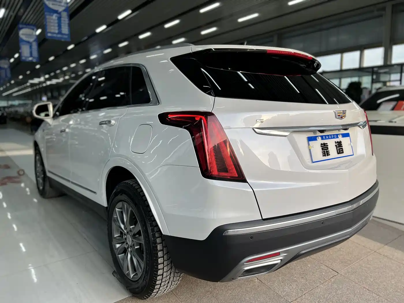 Cadillac XT5 2020 28T Luxury Model фото 7