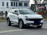 Фото 2 - Lynk & Co 01