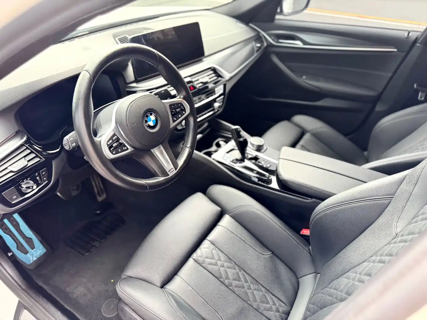 BMW 5 Series (Import) 2021 525i M Sport Package фото 9