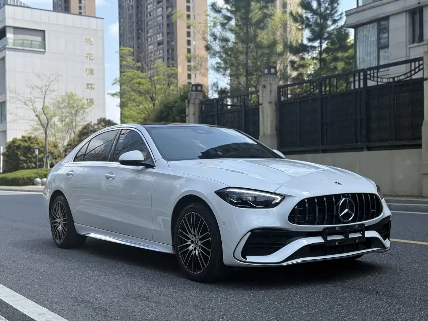 Mercedes-Benz C-Class 2022 C 260 L Sport Edition фото 3