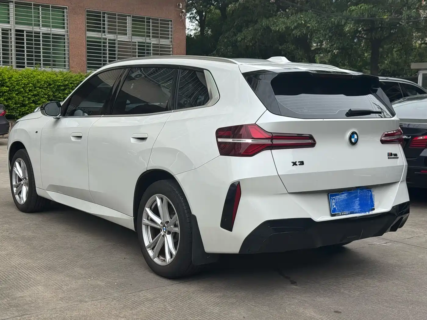 BMW X3 2025 xDrive25L Luxury Package фото 3