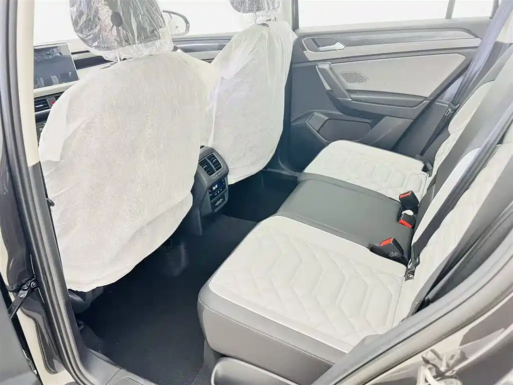 Volkswagen Tayron 2026 Model Shared Edition 300TSI фото 13