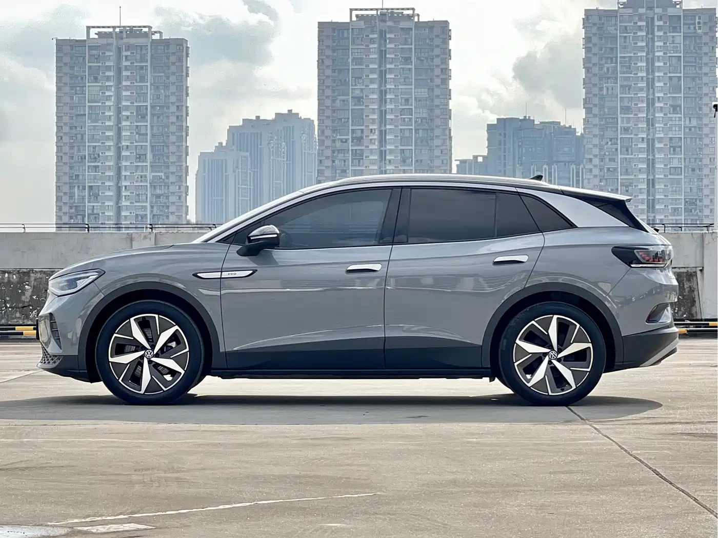 VOLKSWAGEN ID.4 CROZZ