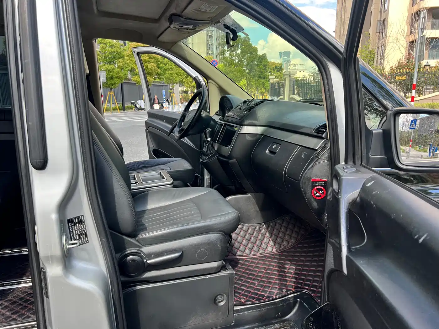 Mercedes-Benz Vito 2011 2.5L Business Edition фото 14