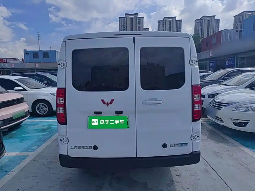 Wuling Motors Wuling Yangguang 2025 2025 400km Bus Comfort Edition