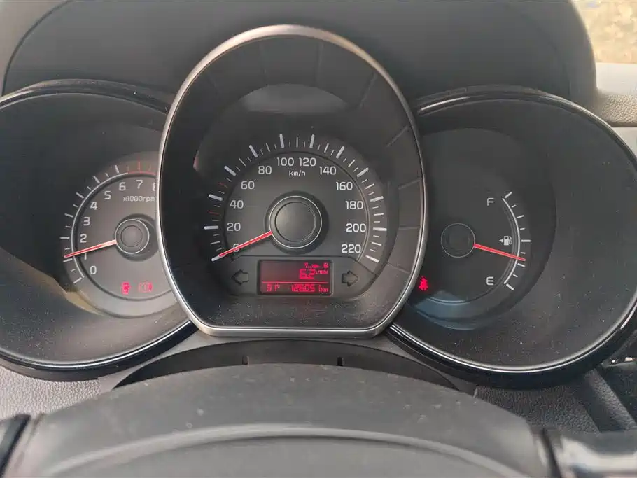 Kia K2 2015 Sedan 1.4L MT GLS фото 14