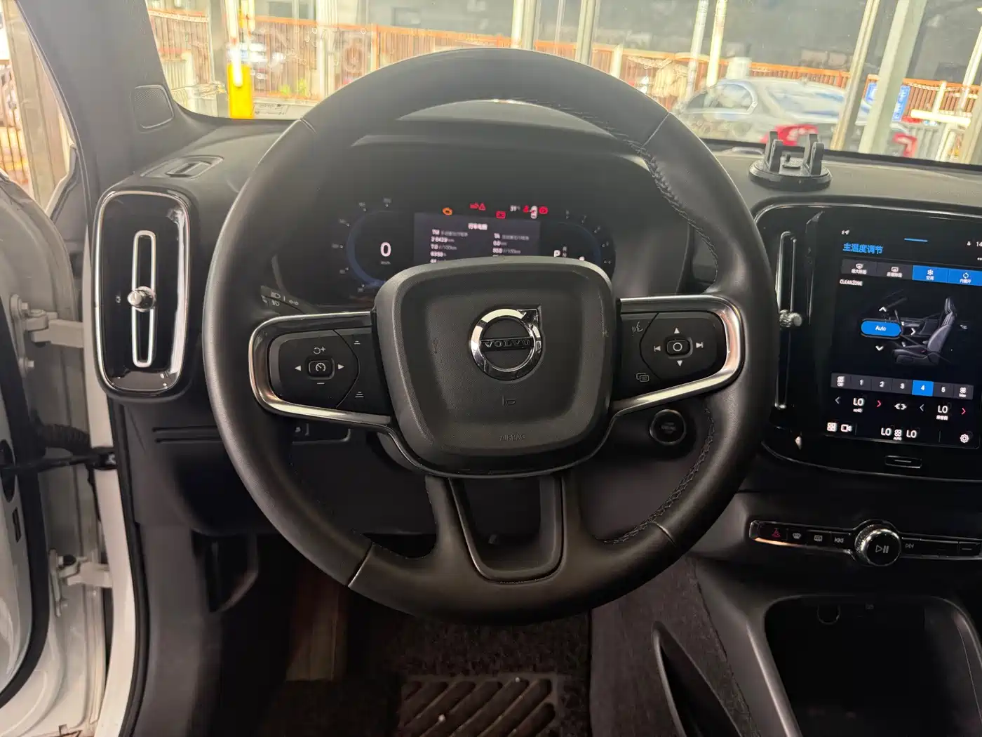 Volvo XC40 2024 2024 B3 Smart Elite Luxury Edition