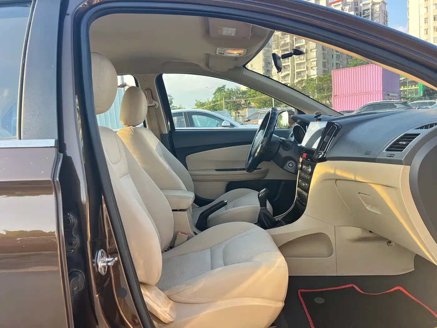 Chery E3 2015 2015 1.5L Manual Fashion Style
