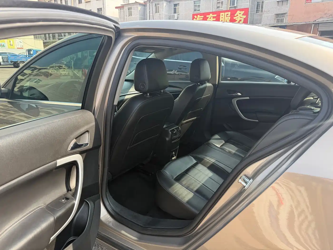 Buick Regal 2015 1.6T Leading Tech Edition фото 7
