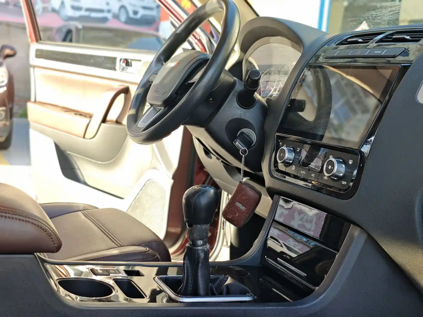 Yema Auto Yema T70 2017 2016 Upgrade 1.8L Manual Comfort
