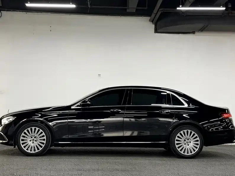  E CLASS