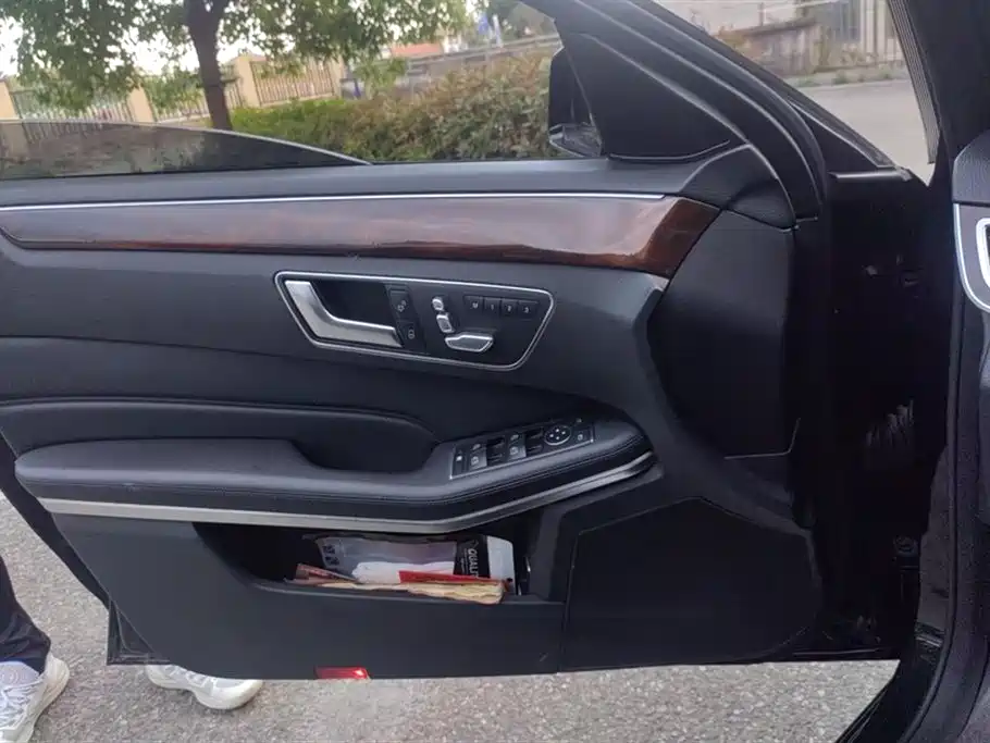 Mercedes-Benz E-Class 2015 Facelift E 200 L фото 7