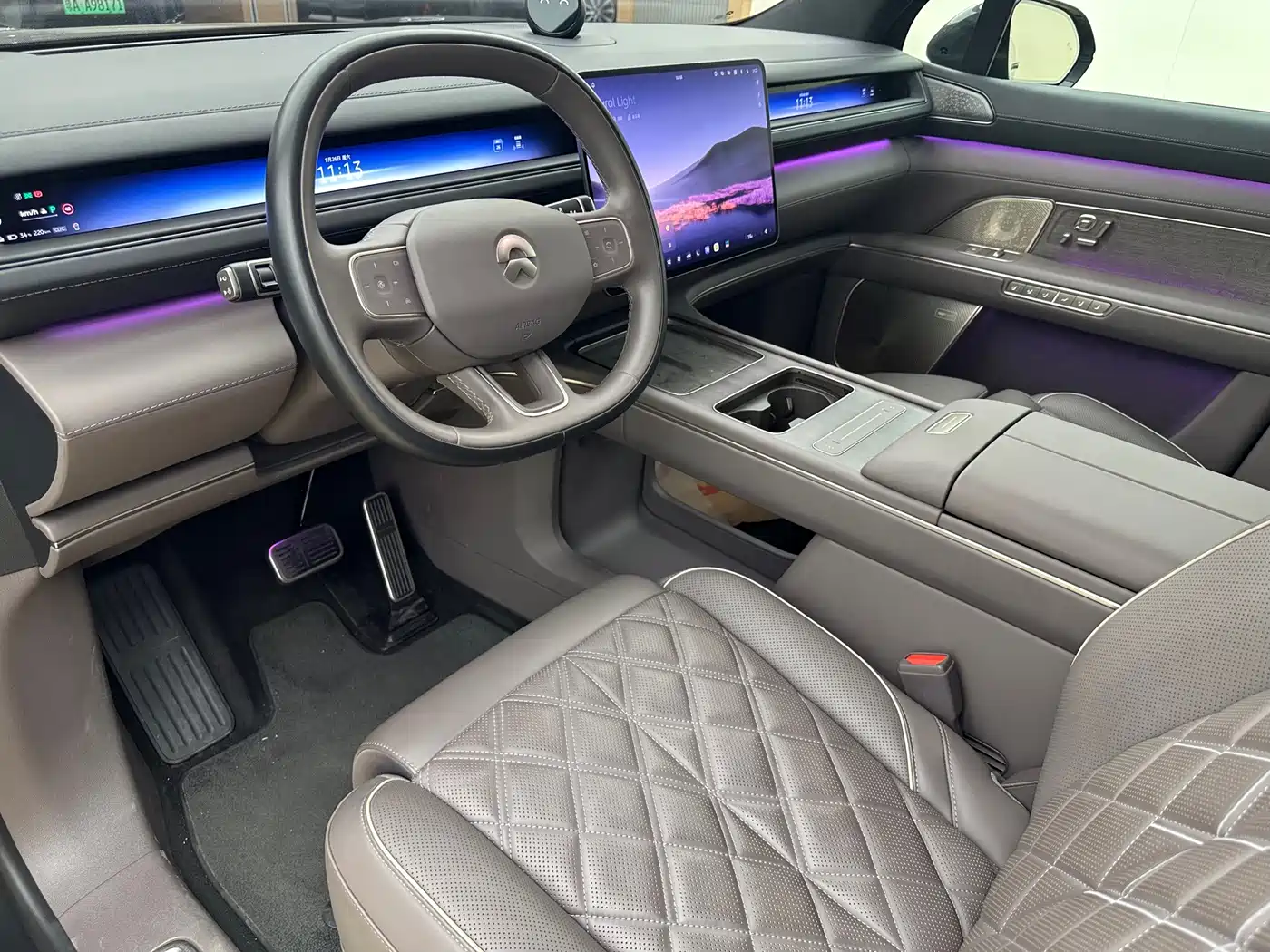 NIO ES8 2025 2025 Model 6-Seat Executive Luxury Edition