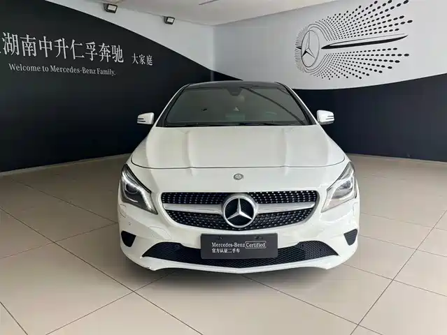 Mercedes-Benz CLA (Import) 2016 CLA 200 Fashion — фото 2