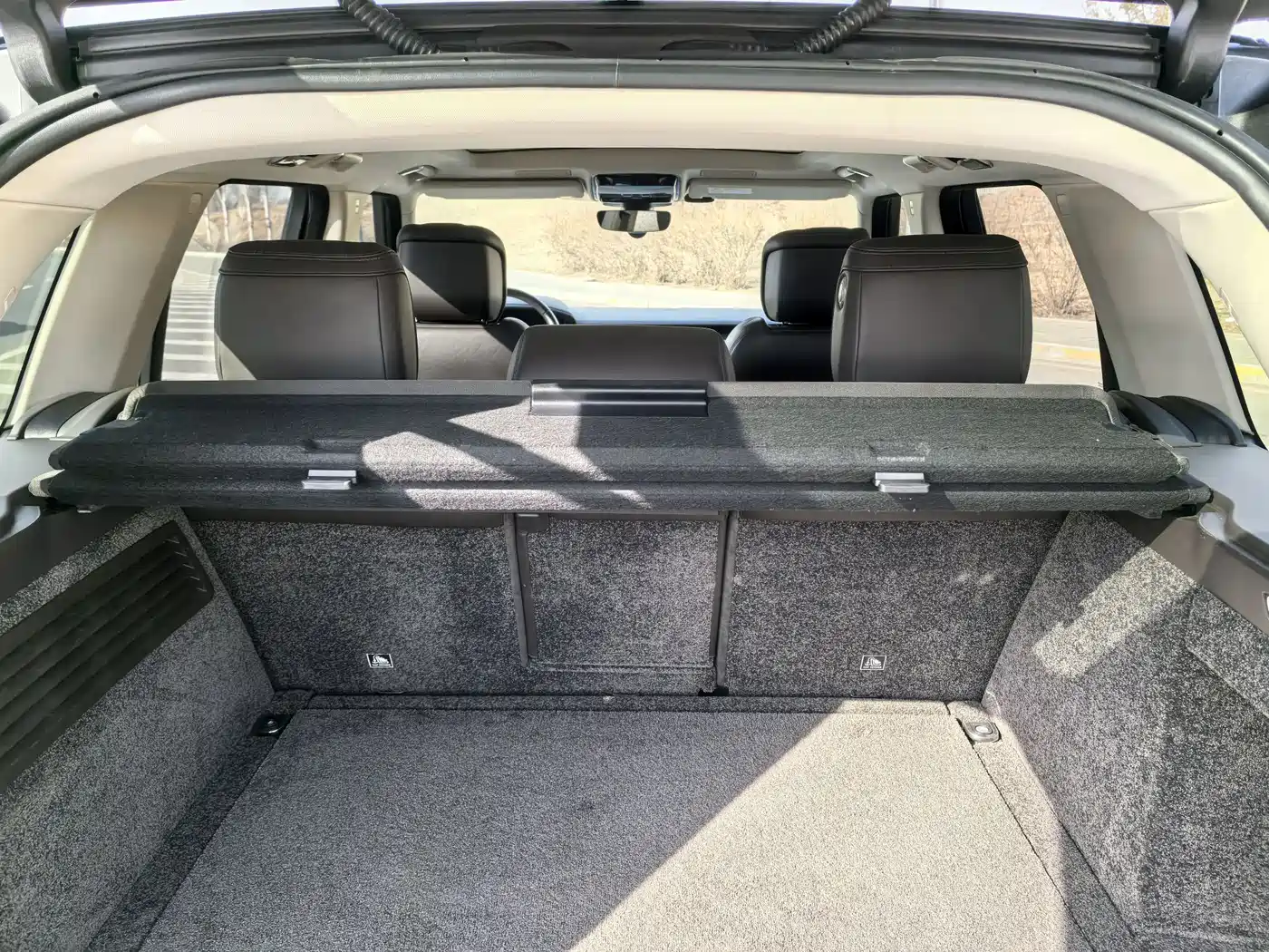 Land Rover Range Rover 2021 3.0 L6 Heritage Edition фото 16