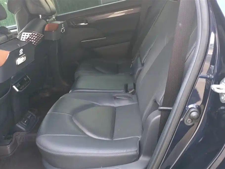 Toyota Highlander 2022 Dual Engine 2.5L 4WD Supreme Edition 7-Seater фото 11