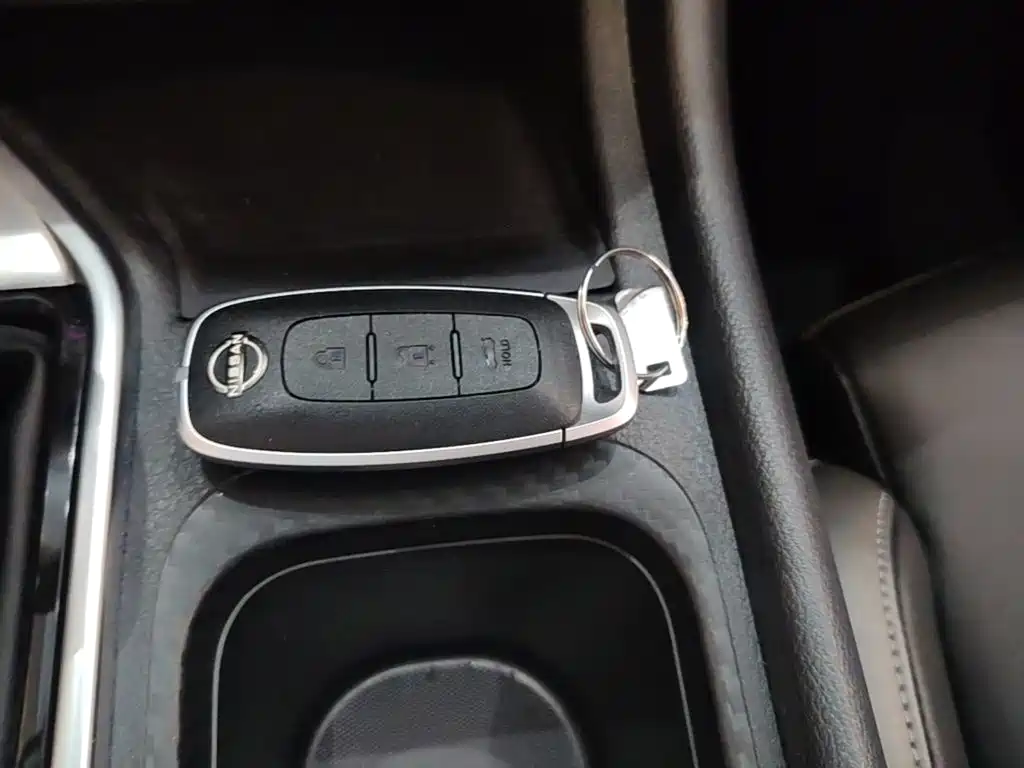 Nissan SYLPHY, миниатюра 9