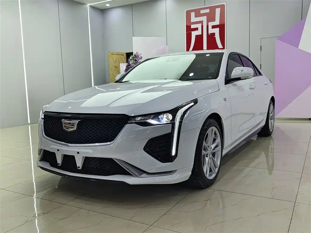 CADILLAC CT4