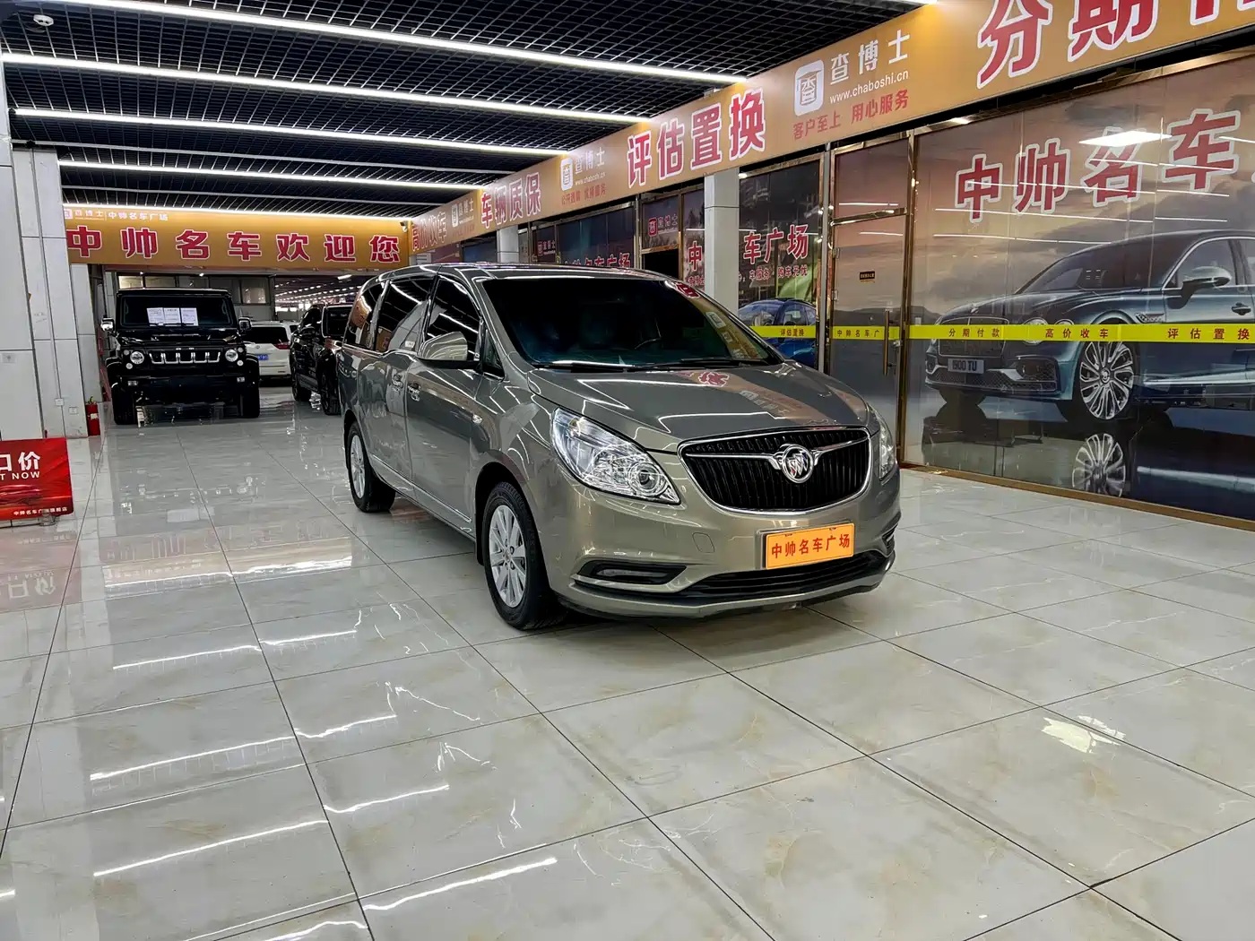 Buick GL8 2017 25S Luxury China V фото 3