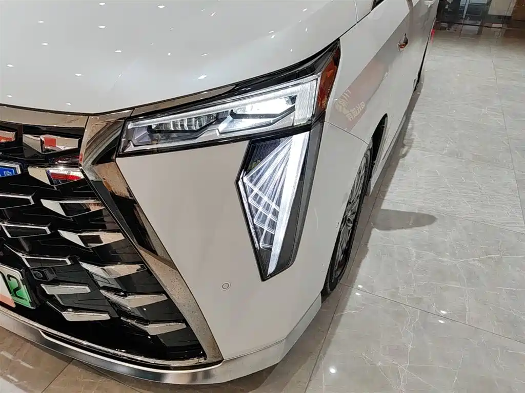 GAC Trumpchi Trumpchi Xiangwang M8 2025 Model QianKun Series Ultra First Class фото 24