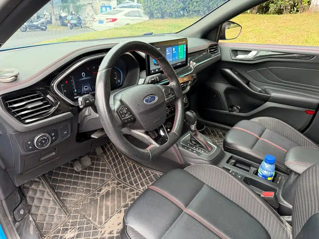 Ford Focus 2022 2022 Sedan EcoBoost 180 Automatic ST Line