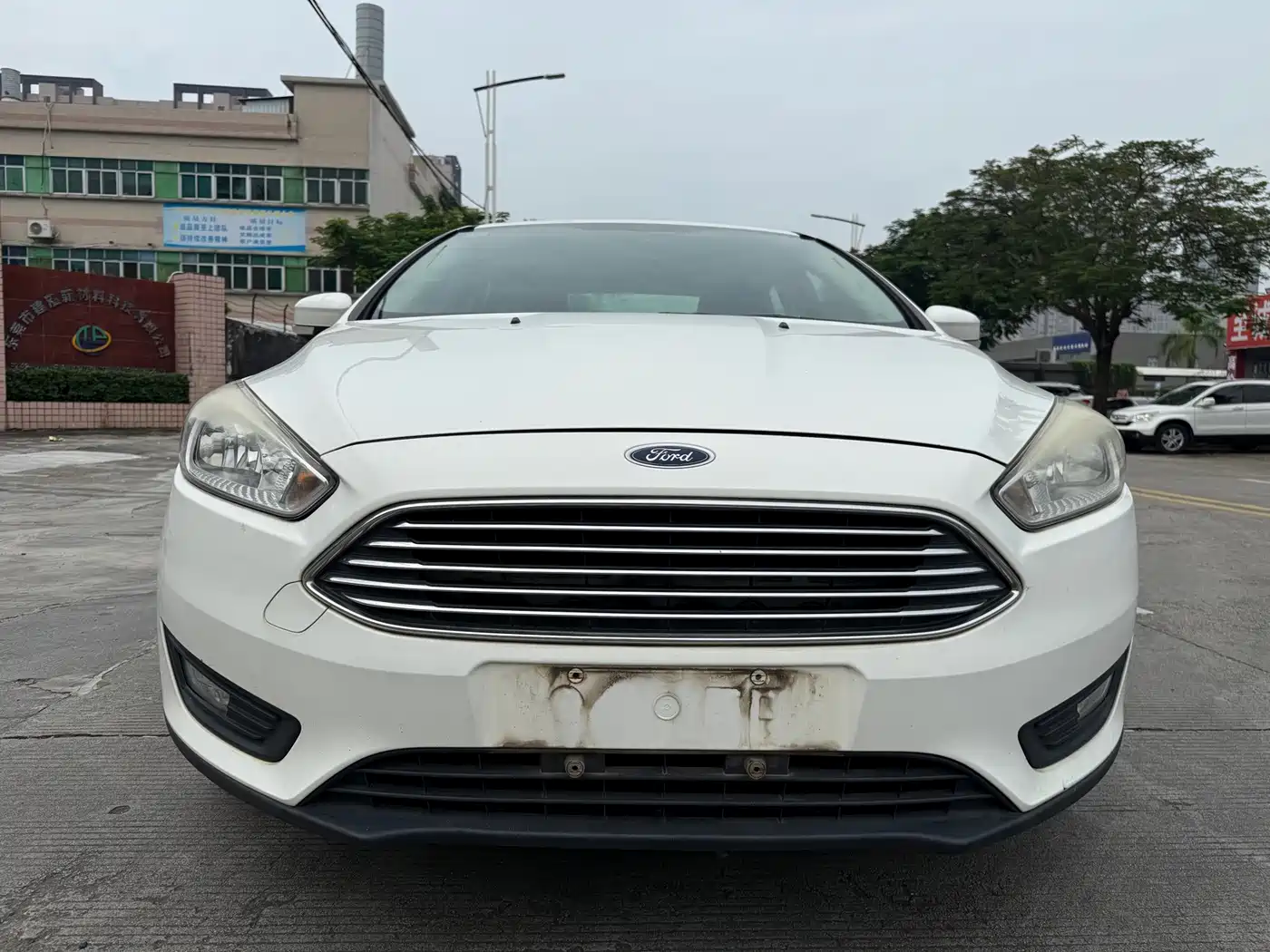 Фото 2 - Ford Focus