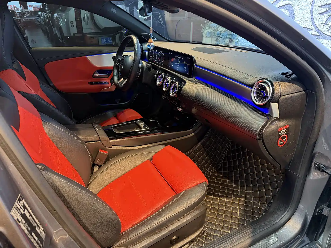 Mercedes-Benz A-Class AMG (Import) 2024 AMG A 35 4MATIC фото 15