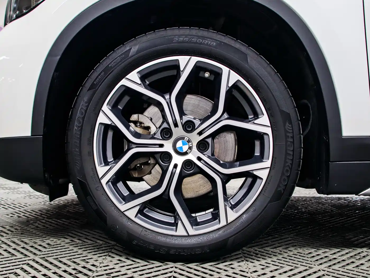 BMW X1 2022 sDrive20Li Fashion фото 19