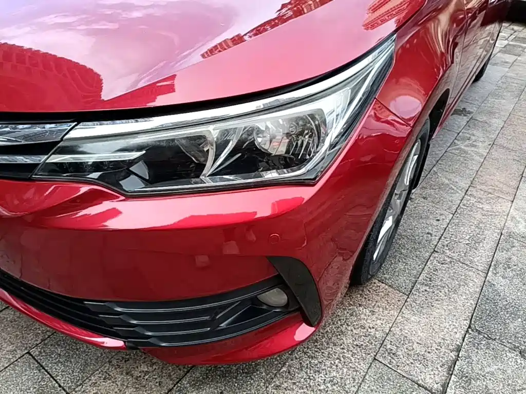 Фото 24 - Toyota Corolla