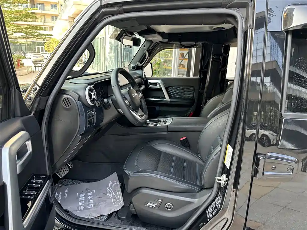 BAIC ORV Beijing Offroad BJ40 2023 2.0T Auto 4WD Urban Hunter Knight Edition фото 15