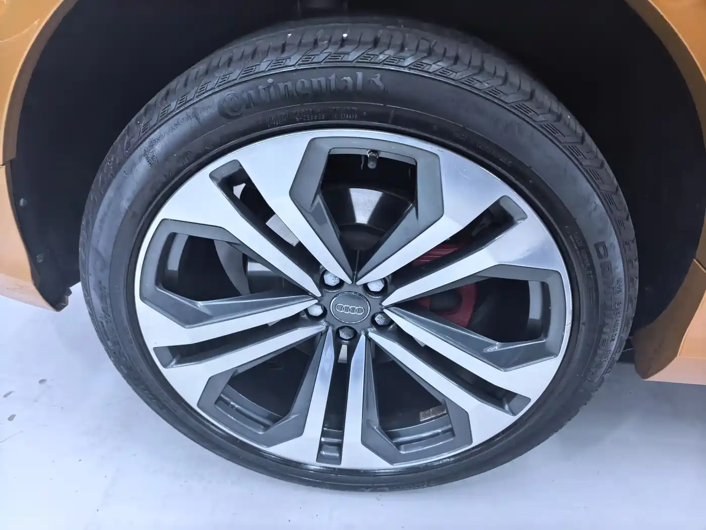 Audi Q8 2019 55 TFSI Supreme Limited Edition фото 8