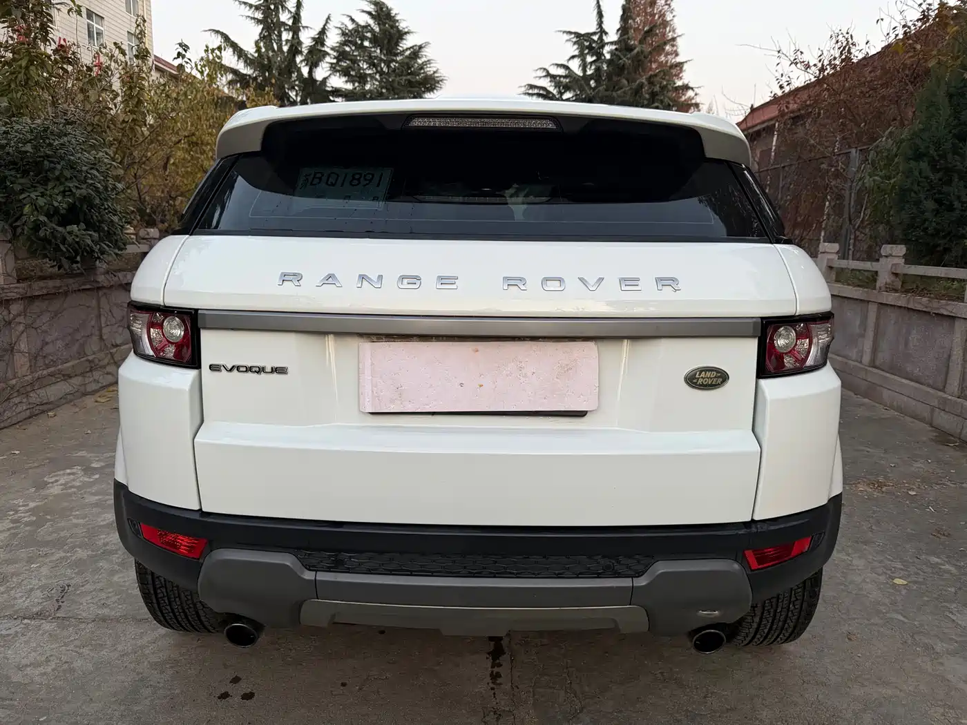 Land Rover Range Rover Evoque 2015 2.0T 5-Door Fashion Edition фото 14