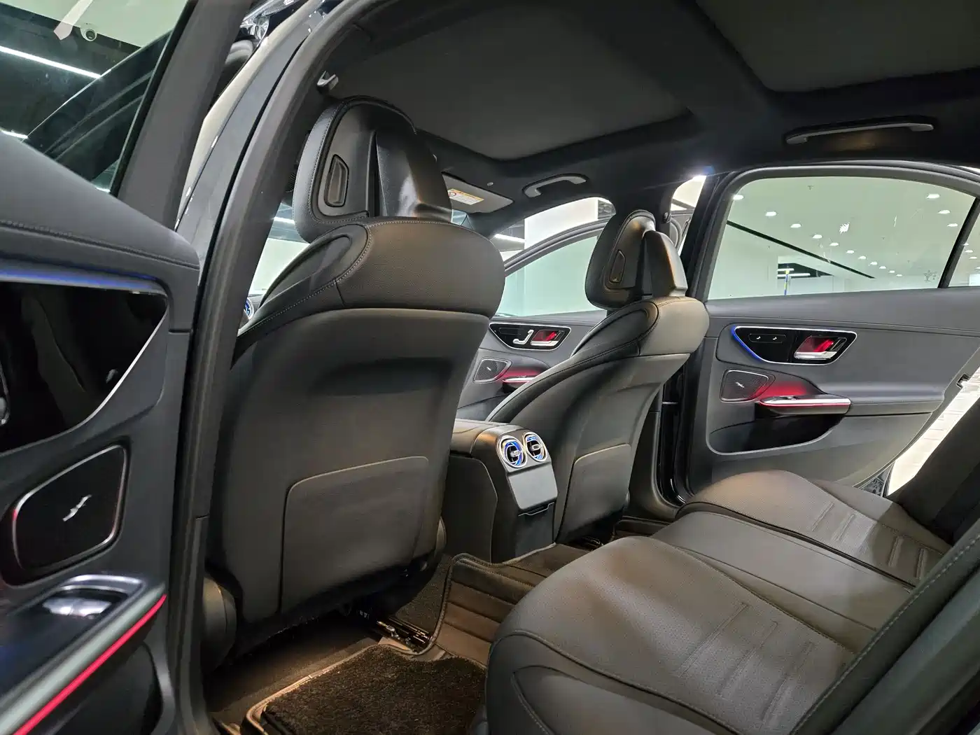 Mercedes-Benz C-Class 2022 C 260 L Sport Edition фото 8