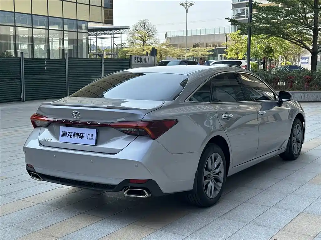 Toyota Avalon 2021 2.5L Luxury Edition фото 6