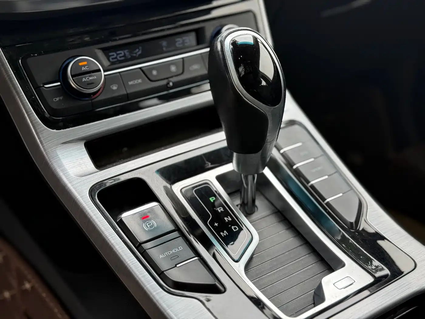 GEELY AUTOMOBILE EMGRAND GS