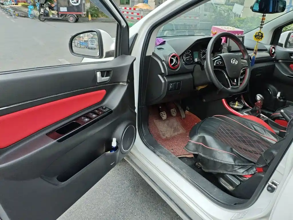BAIC Senova X25 2017 2015 1.5L Manual Elite Type
