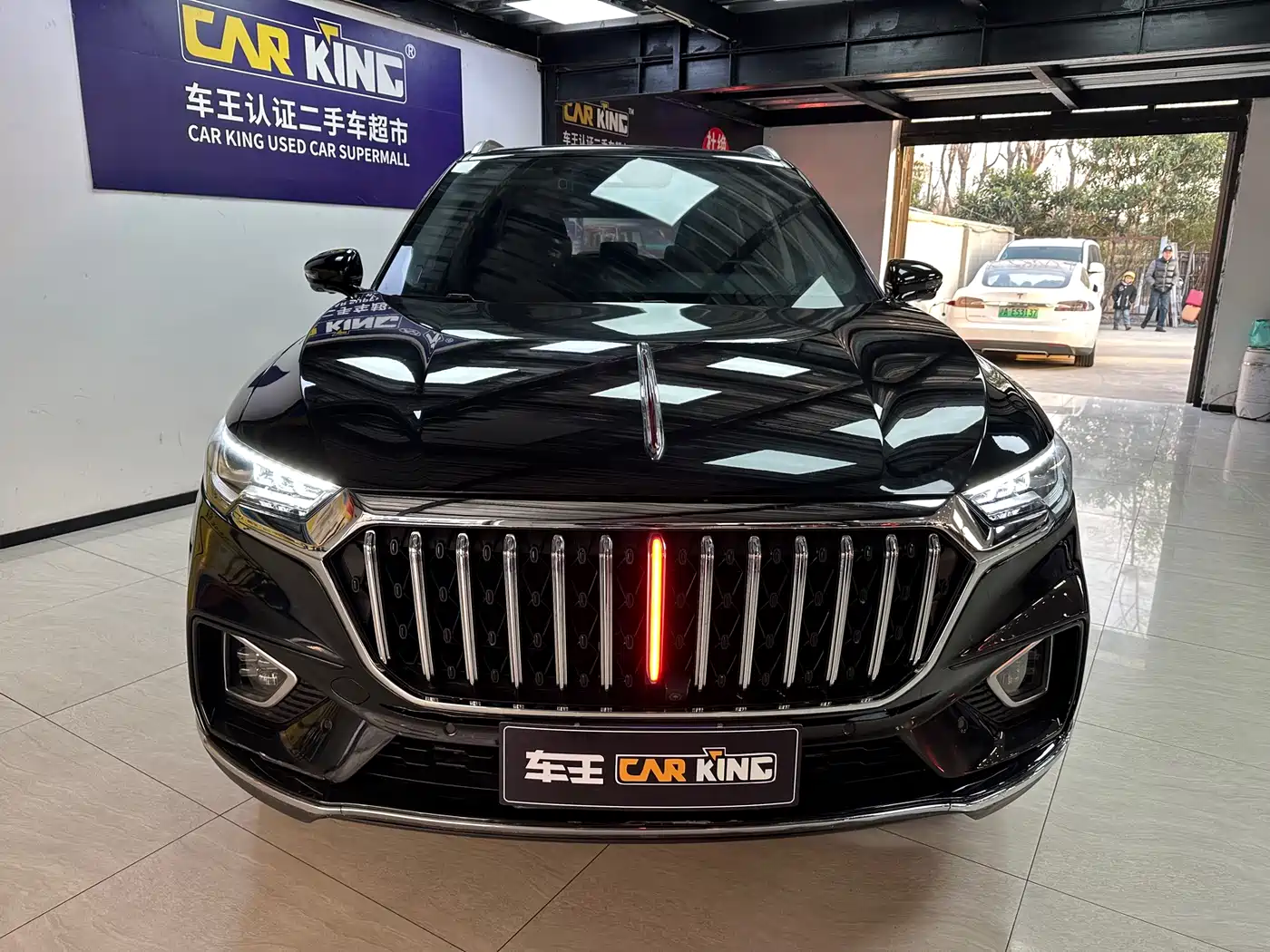 Hongqi HS5 2022 Facelift 2.0T Smart Flag Enjoyment Edition фото 2